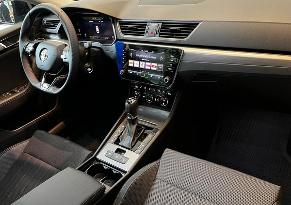 Skoda Superb cena 207000 przebieg: 8, rok produkcji 2024 z Hrubieszów małe 352